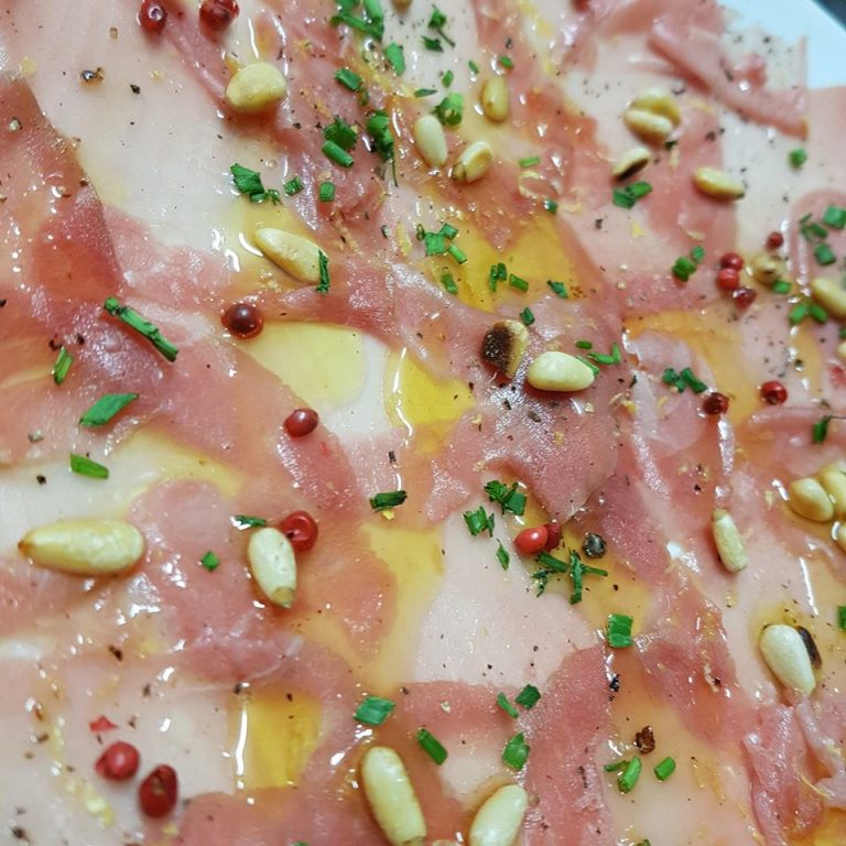 Carpaccio de atún