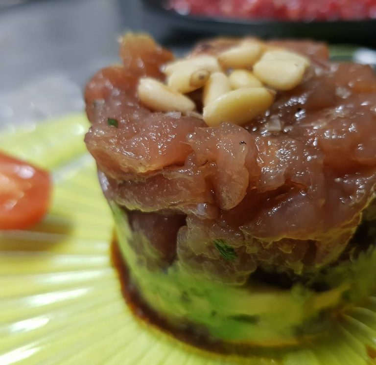Tartar de atún y guacamole
